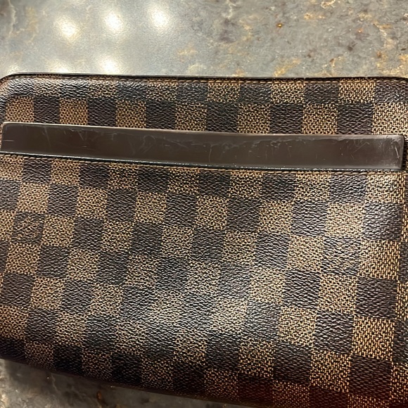 Louis Vuitton Damier Ebene clutch/wristlet - Picture 13 of 13